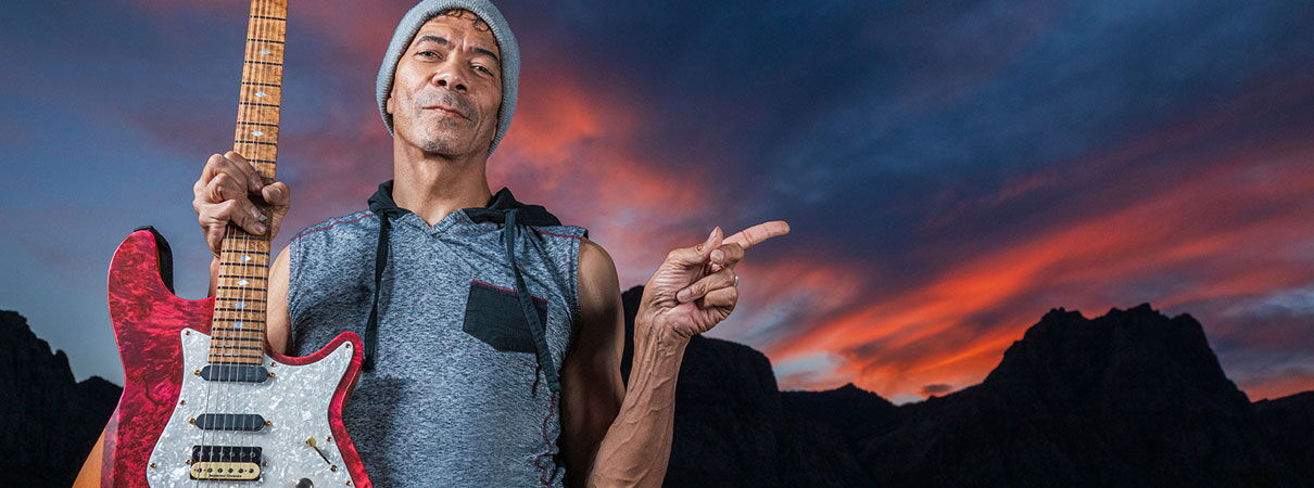 BIX TOP ACT • Greg Howe