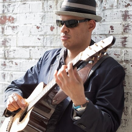 BIX Top Act: RAUL MIDÓN