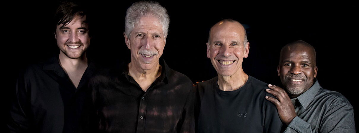 BIX TOP ACT: YELLOWJACKETS • AUSVERKAUFT