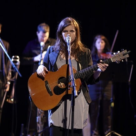 BIX TOP ACT: Olivia Pedroli: "A Thin Line"-Tour 2014