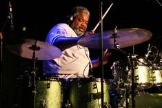 BIX TOP ACT: POOGIE BELL BAND feat. Michael Patches Stewart