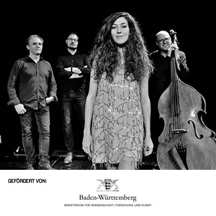 LAURA "Quiet Land“