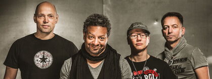 THE ALVIN MILLS PROJECT • AUSVERKAUFT