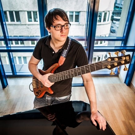 Frieder Klein Abschlusskonzert: Bachelor Jazz E-Bass / im Anschluss: SSL Trio - Eintritt Frei!