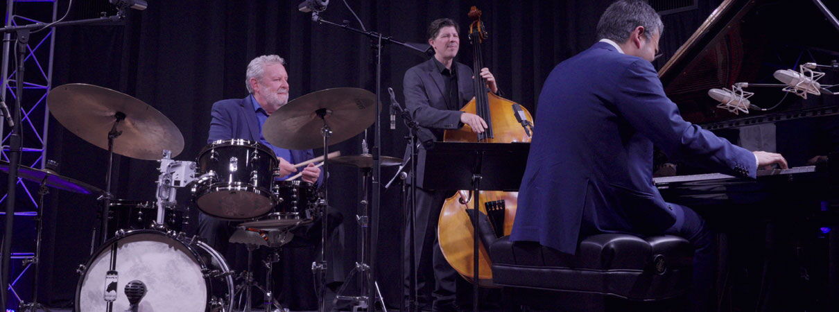 BIX TOP ACT • Jeff Hamilton Trio