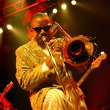 BIX TOP ACT: JOE BOWIE & DEFUNKT
